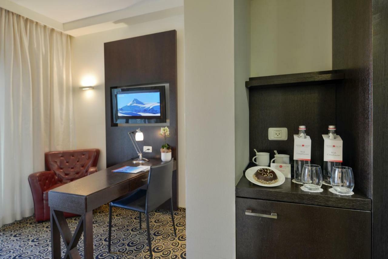 Hod Hasharon Luxury Apartment Herzelia 외부 사진