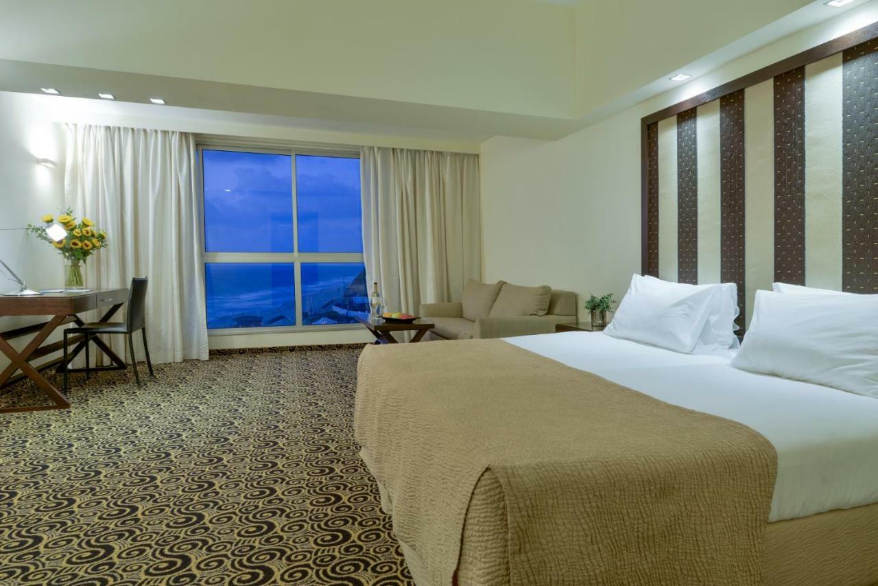Hod Hasharon Luxury Apartment Herzelia 외부 사진